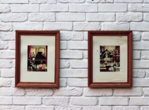 How Do Galleries Hang Paintings Arcahexchibto