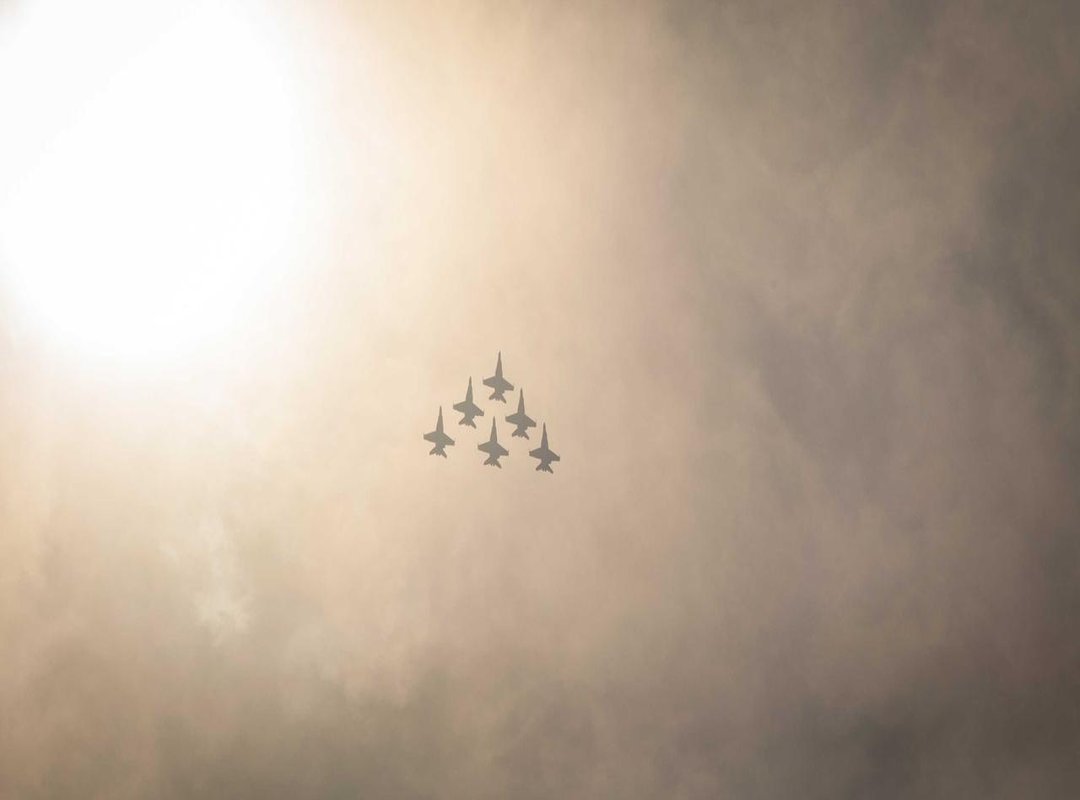 The Race Against Time: A Miraculous Man-Overboard Rescue